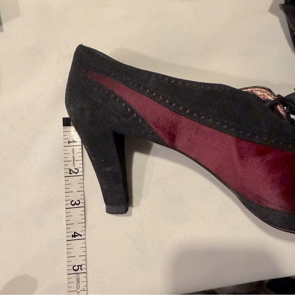 Anne Klein Couture Oxford Style 3 inch Heel - Picture 16 of 16
